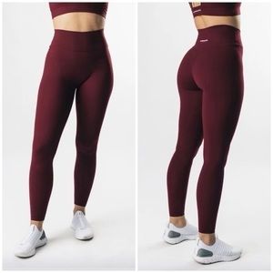 Alphalete Alphalux Essential Legging
